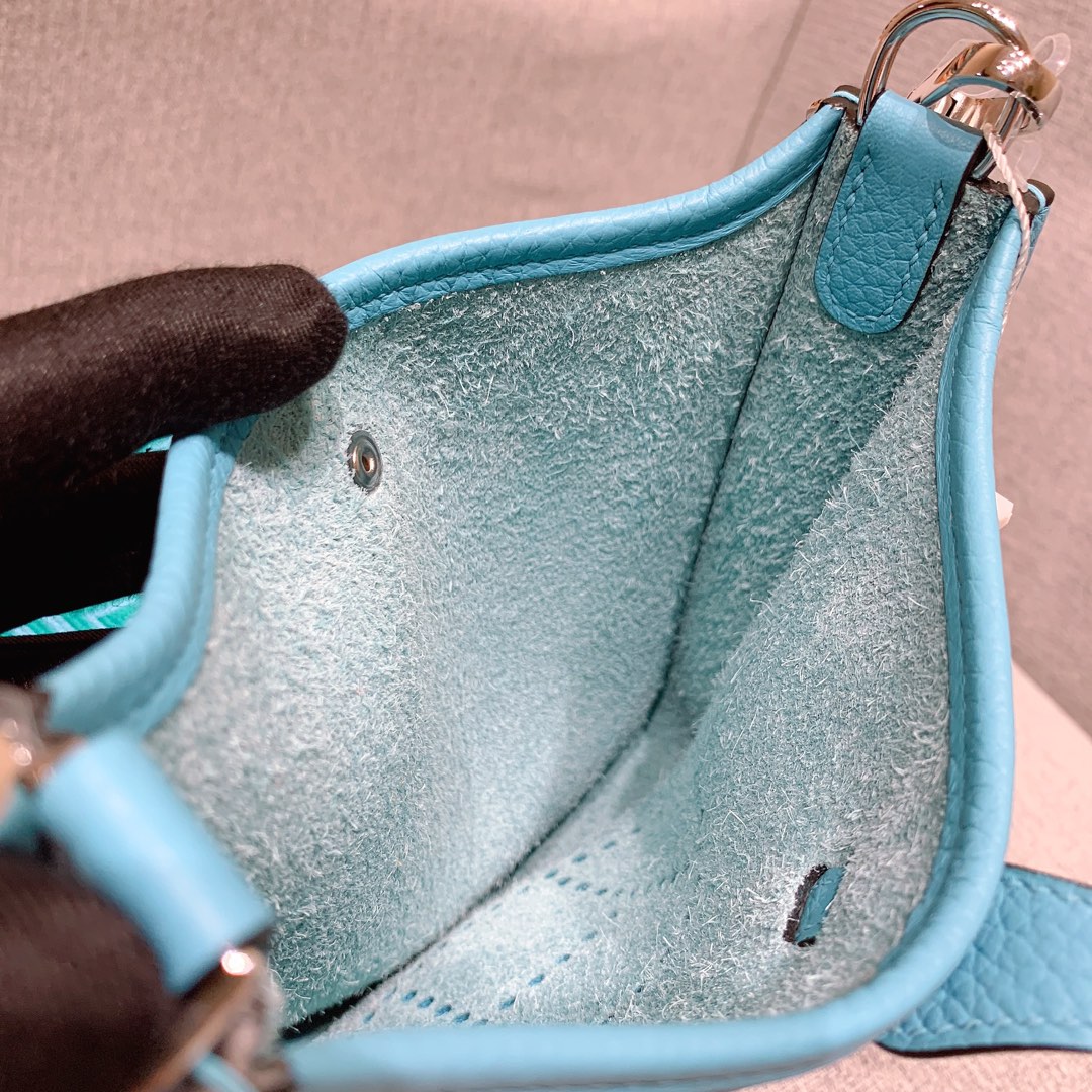 에르메스 미니 에블린16 노던블루 은장 끌레망스 가죽